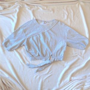 Crop quarter sleeve sweater